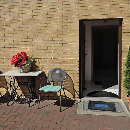 Holiday Home In Lubin Near Wollin Park, Cleaning Included Apartamento Lubin (West Pomeranian)